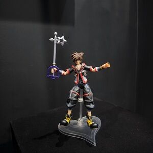 Sora Action Figure Toy - Black, Red & Yellow Kids Collectible